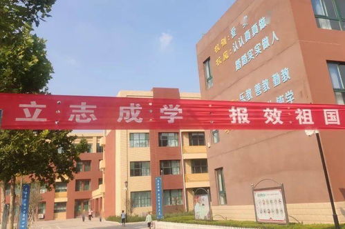 夢莊科技，啟航未來——坊子區(qū)興國小學少年成長營暨科技節(jié)活動拉開帷幕